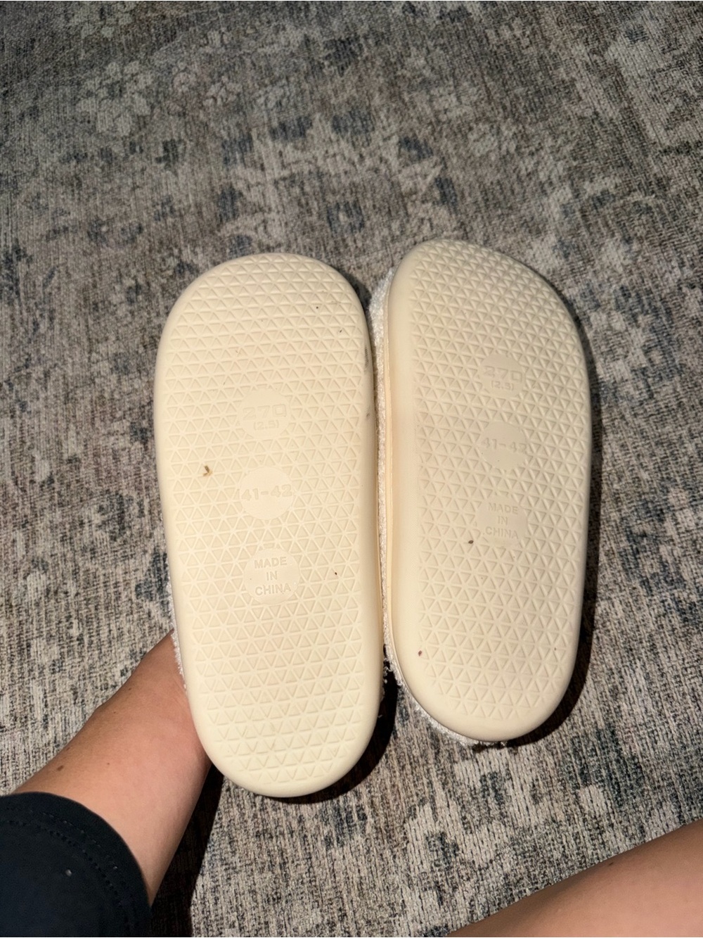 Slippers - Picture 3 of 3